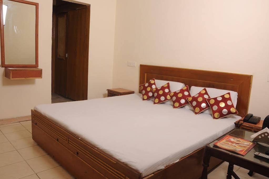 Oyo 4601 City Plaza Mohali Dış mekan fotoğraf